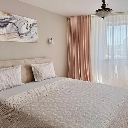 Charming,Lovely And Central With Park View Chisináu Exterior foto